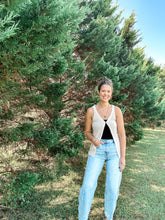 Load image into Gallery viewer, The Penelope Jeans
