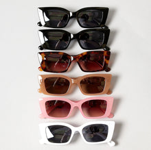 Load image into Gallery viewer, Beverly Hills Sunnies

